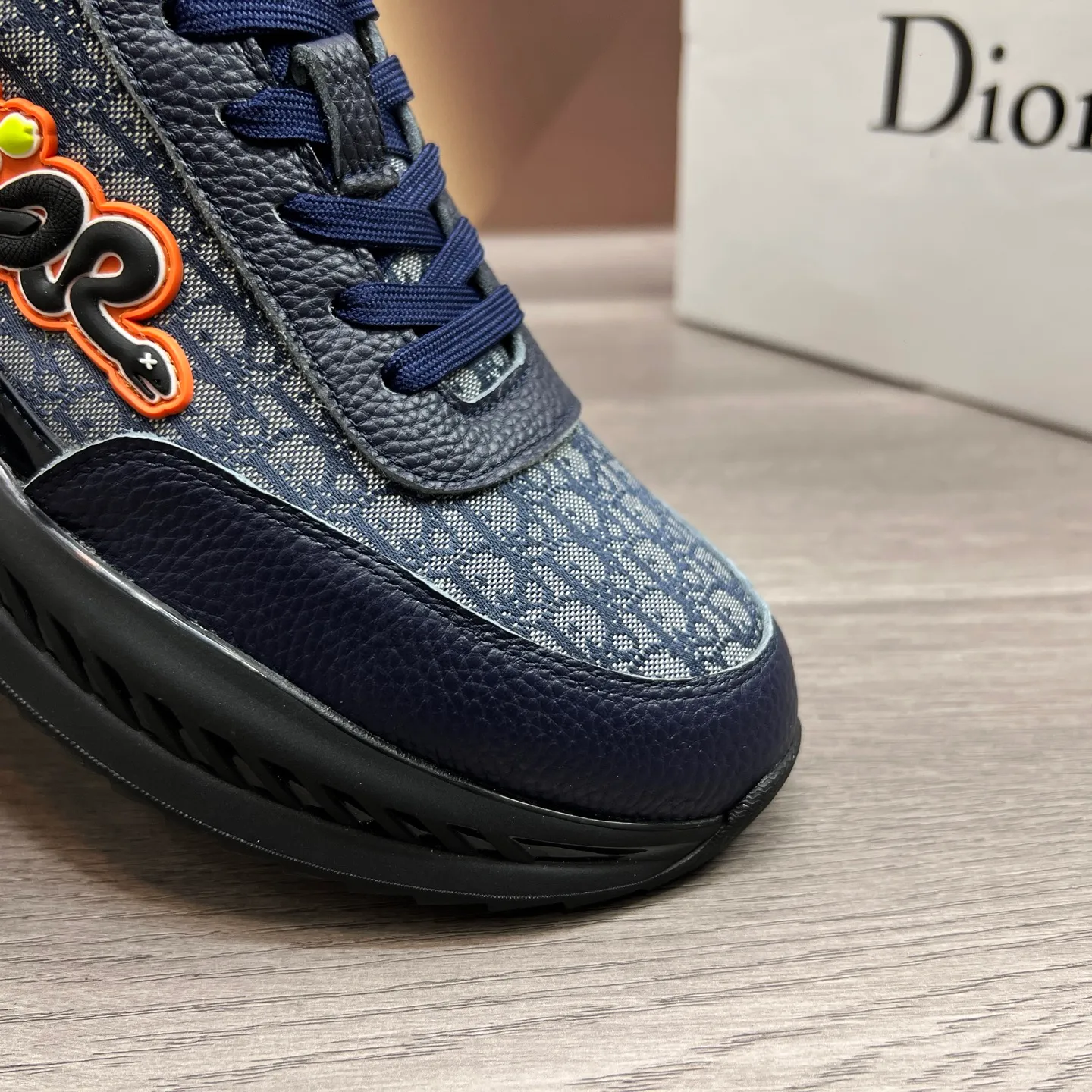 Factory price: 438💰Dior original quality.~ Unique modern style sneakers. 🏃A must-have casual shoe for trendy men😍😍 Imported cowhide fabric, sheepskin foot pads (refuse to discolor and grind feet) soles: Original soles specially provided by the original factory, French lazy style design ⚠️Fit to the feet, original quality, super comfortable original soles. It’s like shooting the real thing🎬The real thing is better, high-quality sneakers, men’s shoe size: 38-44 (45 and 46 can be customized)